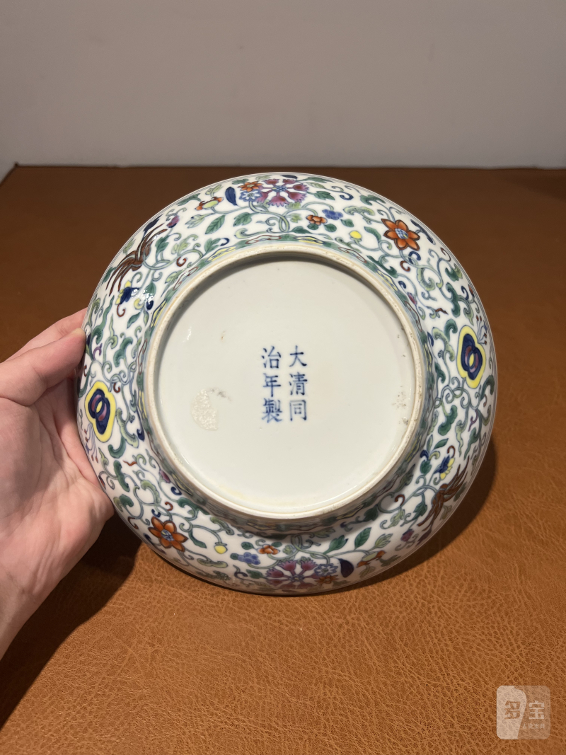 清同治 斗彩八吉祥纹折腰盘 - 图11